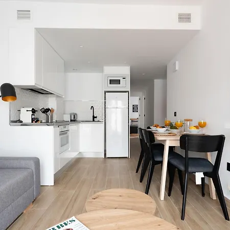 Ct 326 - Faro's Prime Location - Boutique Apartment Fuengirola